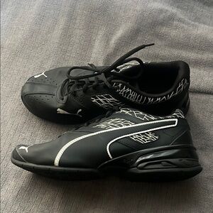 Puma Men's Black Athletic Shoes